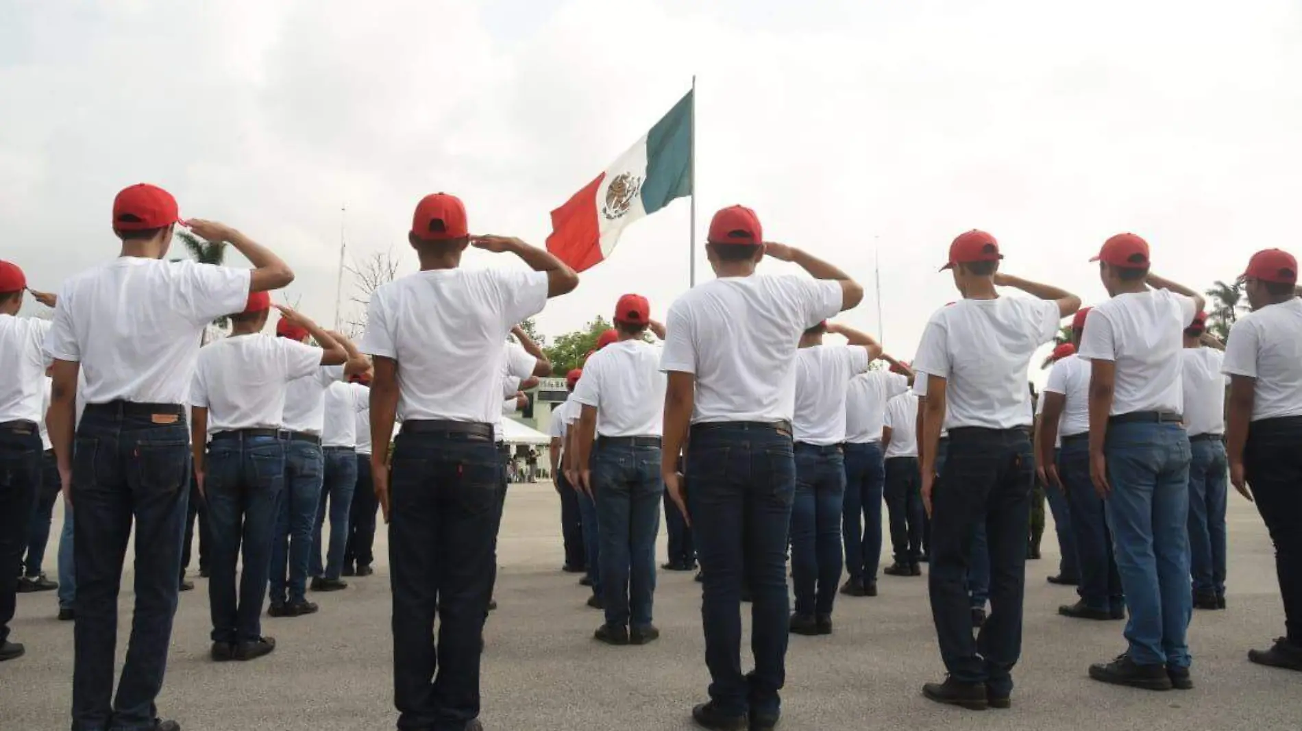 Toma de protesta a jóvenes del servicio militar en el Quinceavo Batallón de Infantería de Tampico José Luis Tapia